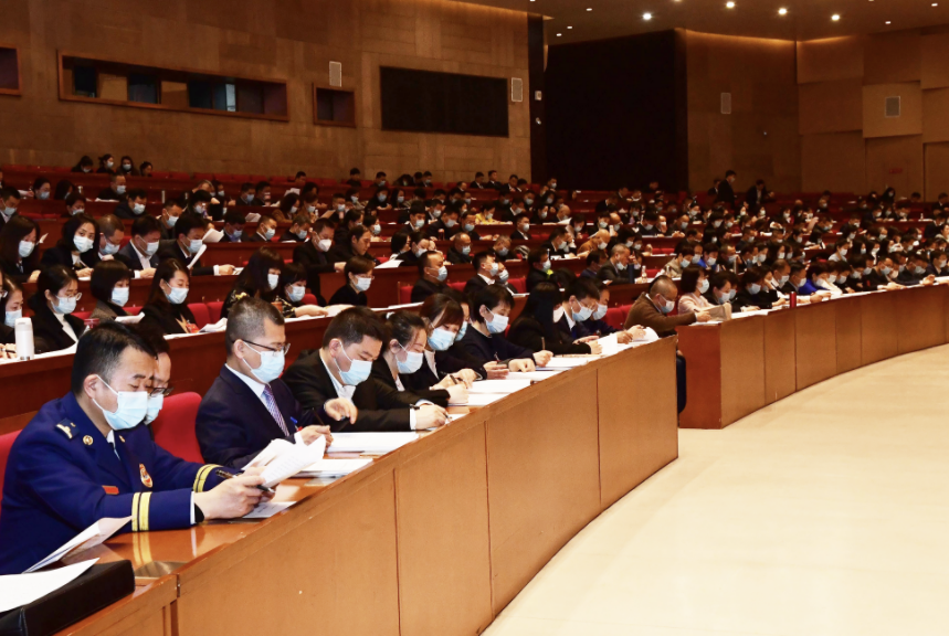 西安市雁塔區(qū)第十八屆人代會第二次會議召開，億誠董事長李妮與會建言